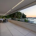 Premium Bella Vista Portapisana كرك